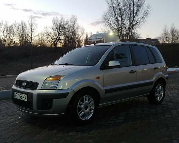 Сірий Форд Фьюжен, об'ємом двигуна 1.39 л та пробігом 334 тис. км за 4000 $, фото 15 на Automoto.ua