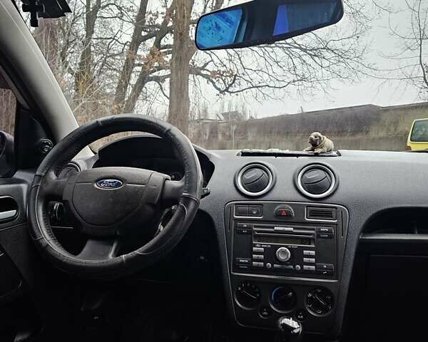 Серый Форд Фьюжн, объемом двигателя 1.39 л и пробегом 710 тыс. км за 2700 $, фото 13 на Automoto.ua