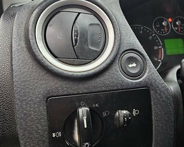 Серый Форд Фьюжн, объемом двигателя 1.39 л и пробегом 710 тыс. км за 2700 $, фото 21 на Automoto.ua