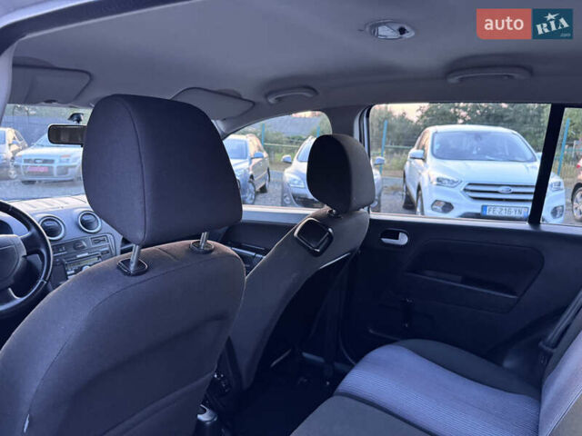 Серый Форд Фьюжн, объемом двигателя 1.6 л и пробегом 180 тыс. км за 7140 $, фото 35 на Automoto.ua