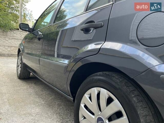 Сірий Форд Фьюжен, об'ємом двигуна 1.4 л та пробігом 119 тис. км за 5750 $, фото 45 на Automoto.ua