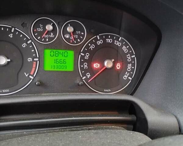 Серый Форд Фьюжн, объемом двигателя 1.39 л и пробегом 133 тыс. км за 4000 $, фото 1 на Automoto.ua