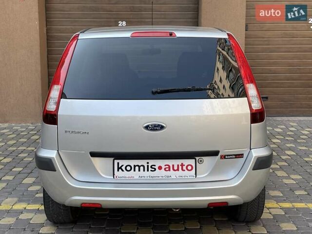 Сірий Форд Фьюжен, об'ємом двигуна 1.4 л та пробігом 152 тис. км за 5399 $, фото 17 на Automoto.ua