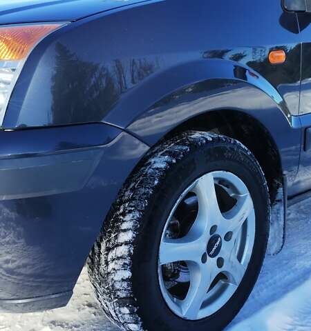 Сірий Форд Фьюжен, об'ємом двигуна 1.39 л та пробігом 180 тис. км за 5000 $, фото 2 на Automoto.ua