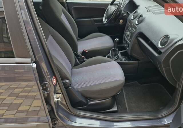 Серый Форд Фьюжн, объемом двигателя 1.6 л и пробегом 148 тыс. км за 5750 $, фото 38 на Automoto.ua