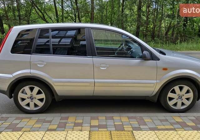Сірий Форд Фьюжен, об'ємом двигуна 1.6 л та пробігом 120 тис. км за 7499 $, фото 10 на Automoto.ua