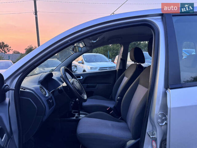 Серый Форд Фьюжн, объемом двигателя 1.6 л и пробегом 180 тыс. км за 7140 $, фото 33 на Automoto.ua