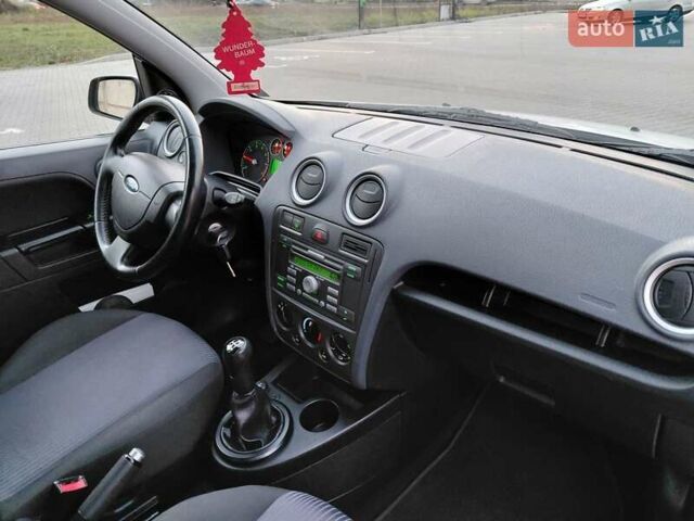 Серый Форд Фьюжн, объемом двигателя 1.4 л и пробегом 154 тыс. км за 4999 $, фото 6 на Automoto.ua