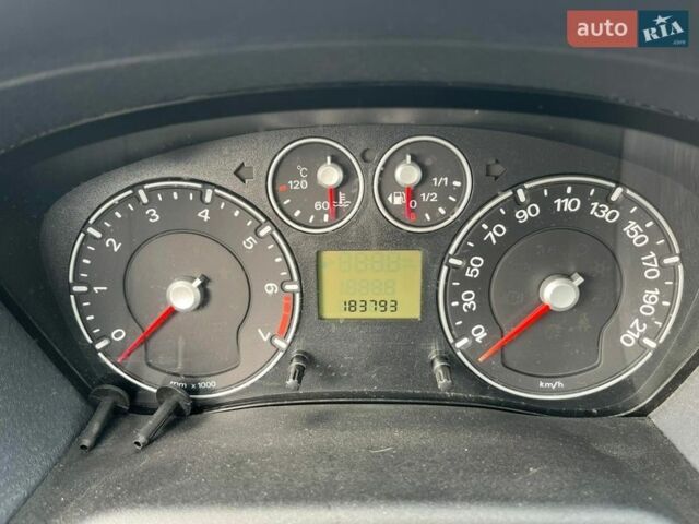 Серый Форд Фьюжн, объемом двигателя 1.4 л и пробегом 184 тыс. км за 4800 $, фото 9 на Automoto.ua
