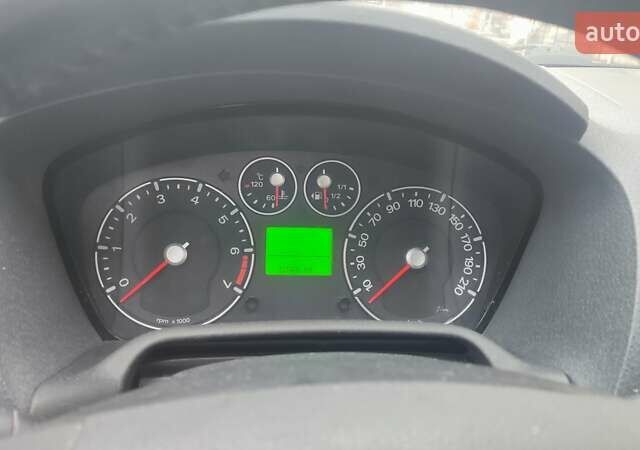 Серый Форд Фьюжн, объемом двигателя 1.39 л и пробегом 121 тыс. км за 5999 $, фото 4 на Automoto.ua