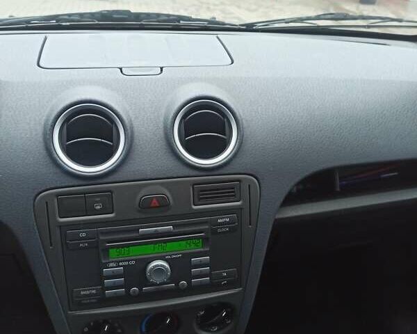 Сірий Форд Фьюжен, об'ємом двигуна 1.4 л та пробігом 37 тис. км за 7800 $, фото 19 на Automoto.ua