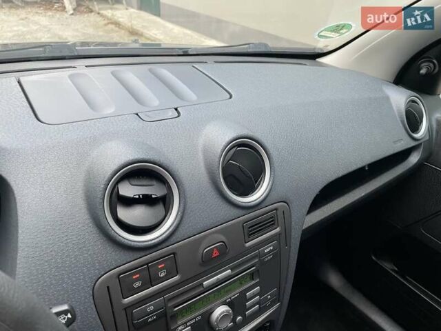 Серый Форд Фьюжн, объемом двигателя 1.4 л и пробегом 119 тыс. км за 5800 $, фото 75 на Automoto.ua