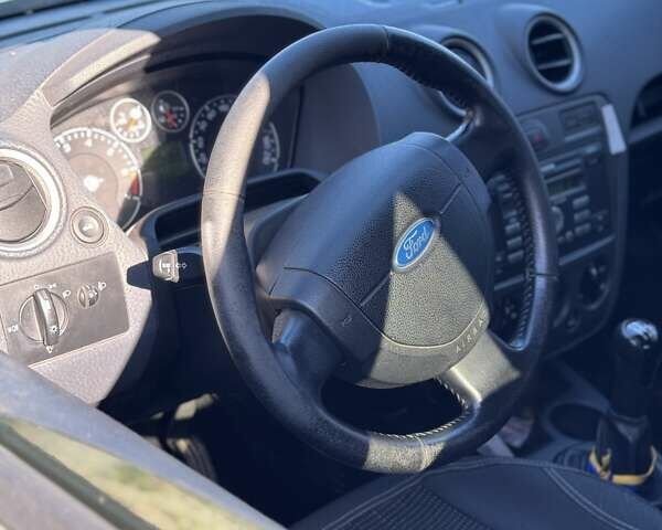 Сірий Форд Фьюжен, об'ємом двигуна 1.4 л та пробігом 139 тис. км за 5300 $, фото 17 на Automoto.ua