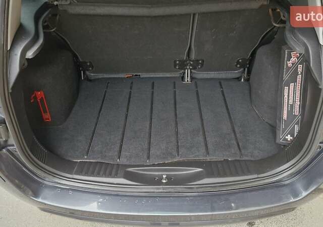 Серый Форд Фьюжн, объемом двигателя 1.6 л и пробегом 148 тыс. км за 5750 $, фото 48 на Automoto.ua