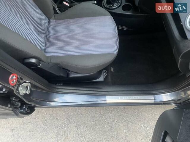Серый Форд Фьюжн, объемом двигателя 1.4 л и пробегом 119 тыс. км за 5800 $, фото 88 на Automoto.ua