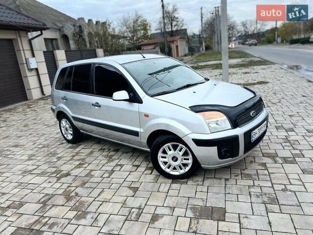 Сірий Форд Фьюжен, об'ємом двигуна 1.39 л та пробігом 211 тис. км за 3888 $, фото 2 на Automoto.ua