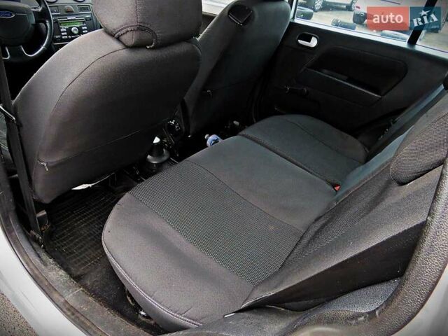 Сірий Форд Фьюжен, об'ємом двигуна 1.4 л та пробігом 235 тис. км за 4200 $, фото 11 на Automoto.ua