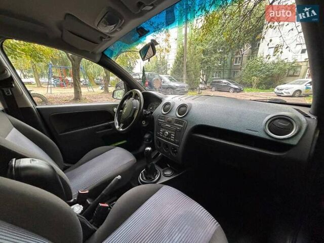 Сірий Форд Фьюжен, об'ємом двигуна 1.4 л та пробігом 150 тис. км за 4700 $, фото 10 на Automoto.ua