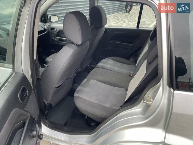 Сірий Форд Фьюжен, об'ємом двигуна 1.4 л та пробігом 133 тис. км за 3700 $, фото 8 на Automoto.ua