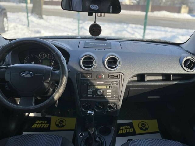 Сірий Форд Фьюжен, об'ємом двигуна 1.4 л та пробігом 309 тис. км за 4799 $, фото 9 на Automoto.ua