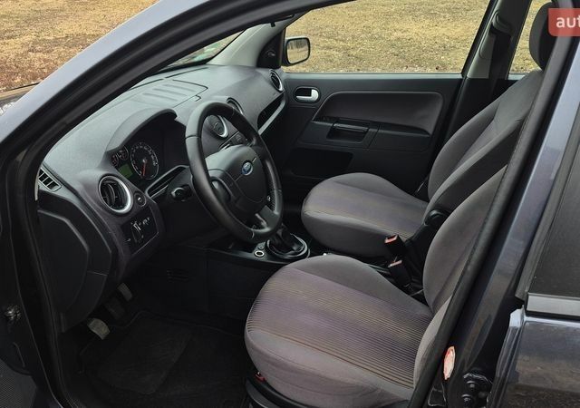 Серый Форд Фьюжн, объемом двигателя 1.4 л и пробегом 178 тыс. км за 5450 $, фото 10 на Automoto.ua