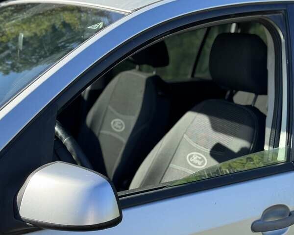 Сірий Форд Фьюжен, об'ємом двигуна 1.4 л та пробігом 139 тис. км за 5300 $, фото 3 на Automoto.ua