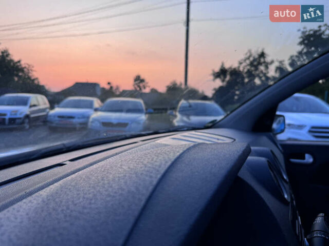 Серый Форд Фьюжн, объемом двигателя 1.6 л и пробегом 180 тыс. км за 7140 $, фото 29 на Automoto.ua