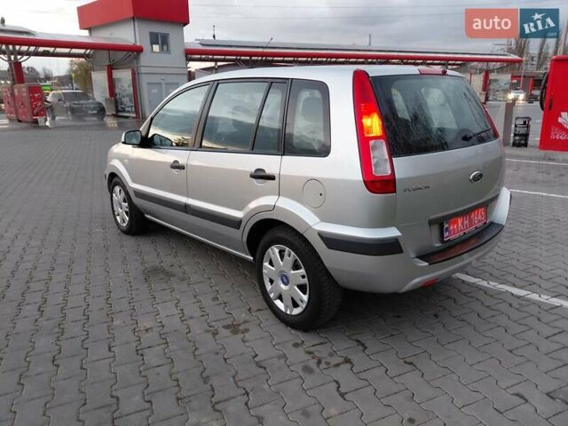 Серый Форд Фьюжн, объемом двигателя 1.4 л и пробегом 154 тыс. км за 4999 $, фото 4 на Automoto.ua