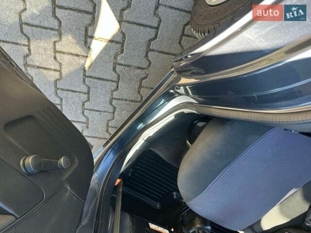 Серый Форд Фьюжн, объемом двигателя 1.4 л и пробегом 304 тыс. км за 4000 $, фото 13 на Automoto.ua