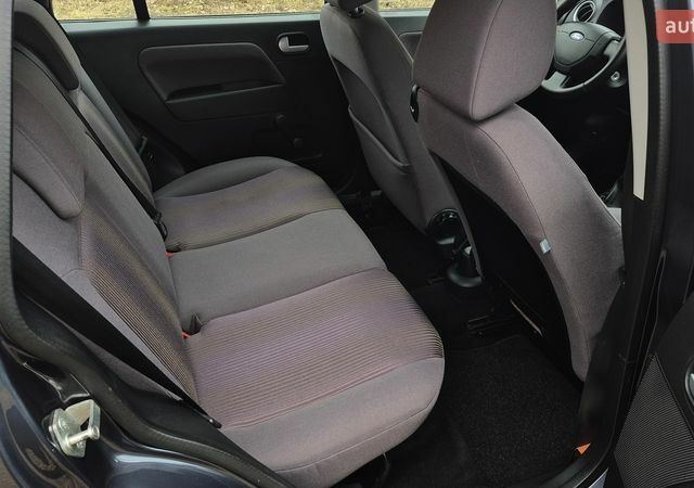 Серый Форд Фьюжн, объемом двигателя 1.4 л и пробегом 178 тыс. км за 5450 $, фото 14 на Automoto.ua