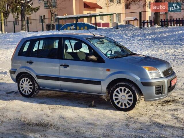 Сірий Форд Фьюжен, об'ємом двигуна 1.6 л та пробігом 160 тис. км за 5800 $, фото 5 на Automoto.ua