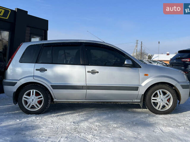 Сірий Форд Фьюжен, об'ємом двигуна 1.4 л та пробігом 309 тис. км за 4799 $, фото 6 на Automoto.ua