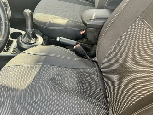 Серый Форд Фьюжн, объемом двигателя 1.4 л и пробегом 170 тыс. км за 5500 $, фото 4 на Automoto.ua