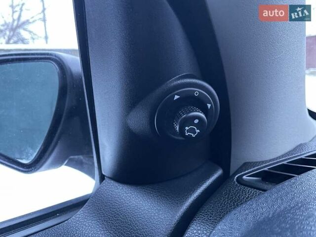 Сірий Форд Фьюжен, об'ємом двигуна 1.4 л та пробігом 103 тис. км за 5999 $, фото 89 на Automoto.ua