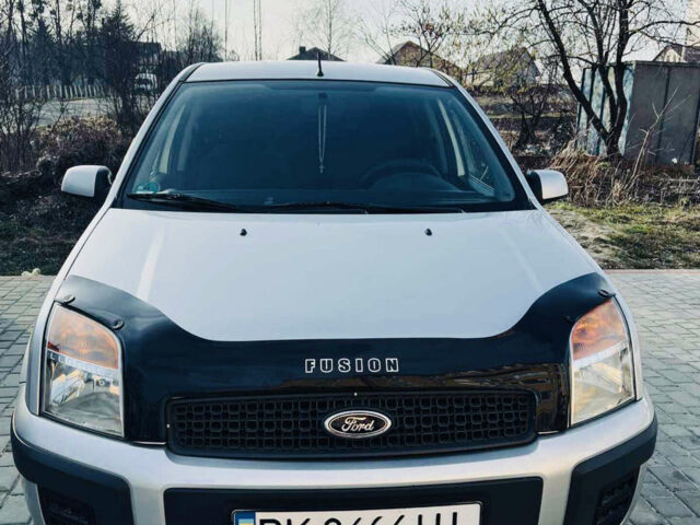 Сірий Форд Фьюжен, об'ємом двигуна 1.4 л та пробігом 390 тис. км за 4100 $, фото 1 на Automoto.ua