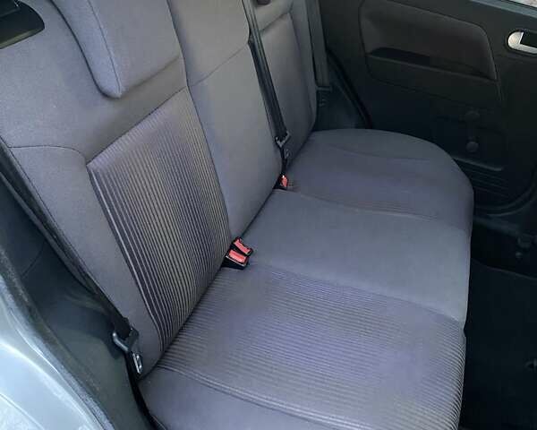 Серый Форд Фьюжн, объемом двигателя 1.4 л и пробегом 230 тыс. км за 5900 $, фото 61 на Automoto.ua