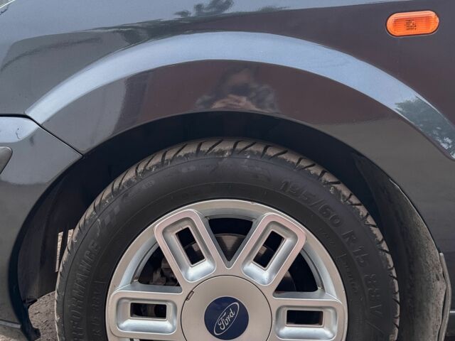 Серый Форд Фьюжн, объемом двигателя 1.4 л и пробегом 180 тыс. км за 5700 $, фото 1 на Automoto.ua