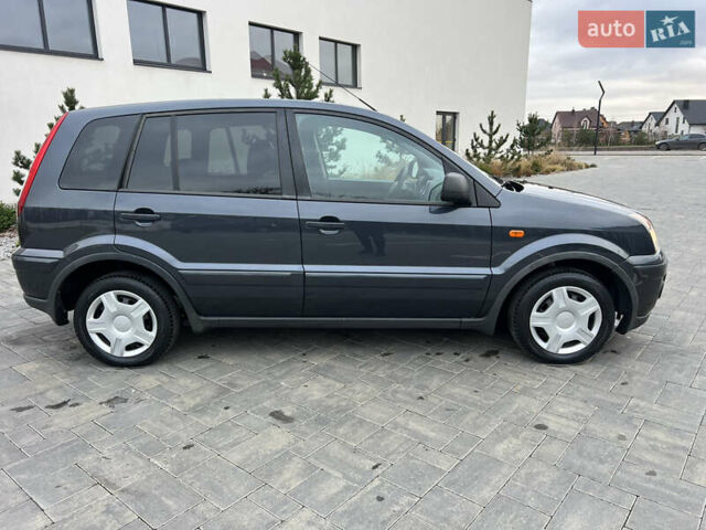 Серый Форд Фьюжн, объемом двигателя 1.6 л и пробегом 218 тыс. км за 6950 $, фото 8 на Automoto.ua