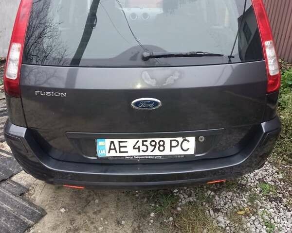 Сірий Форд Фьюжен, об'ємом двигуна 1.39 л та пробігом 165 тис. км за 5500 $, фото 1 на Automoto.ua