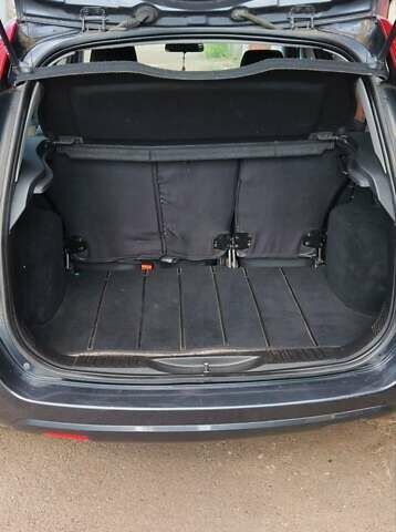 Серый Форд Фьюжн, объемом двигателя 1.4 л и пробегом 160 тыс. км за 5000 $, фото 8 на Automoto.ua