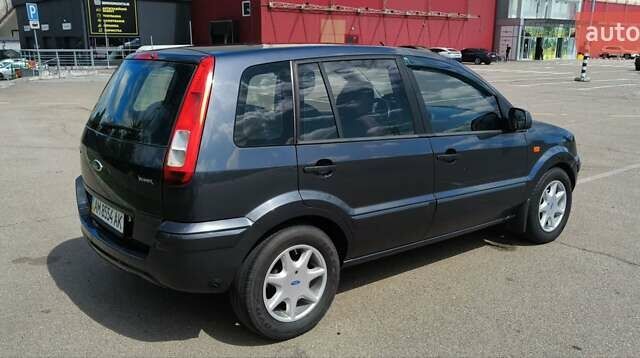 Серый Форд Фьюжн, объемом двигателя 1.4 л и пробегом 160 тыс. км за 5000 $, фото 3 на Automoto.ua