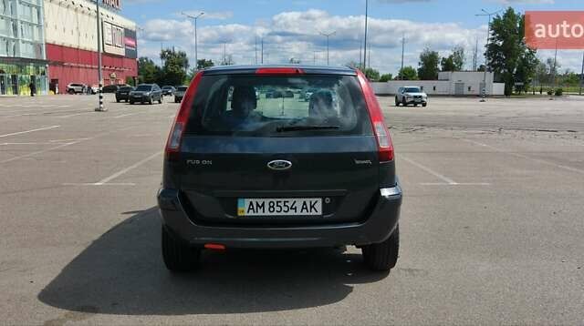 Серый Форд Фьюжн, объемом двигателя 1.4 л и пробегом 160 тыс. км за 5000 $, фото 4 на Automoto.ua