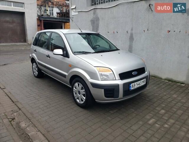 Сірий Форд Фьюжен, об'ємом двигуна 1.6 л та пробігом 130 тис. км за 7100 $, фото 1 на Automoto.ua