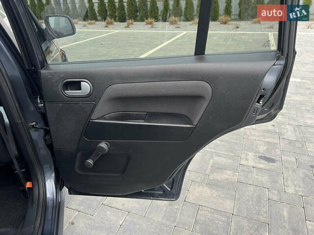 Серый Форд Фьюжн, объемом двигателя 1.6 л и пробегом 218 тыс. км за 6950 $, фото 62 на Automoto.ua