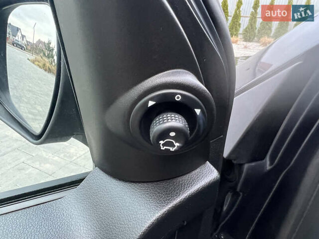 Серый Форд Фьюжн, объемом двигателя 1.6 л и пробегом 218 тыс. км за 6950 $, фото 30 на Automoto.ua