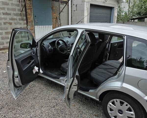 Серый Форд Фьюжн, объемом двигателя 1.4 л и пробегом 181 тыс. км за 5400 $, фото 6 на Automoto.ua