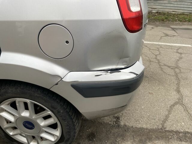 Сірий Форд Фьюжен, об'ємом двигуна 1.6 л та пробігом 289 тис. км за 4599 $, фото 9 на Automoto.ua