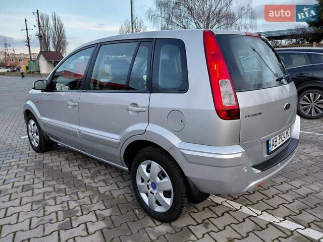 Сірий Форд Фьюжен, об'ємом двигуна 1.6 л та пробігом 157 тис. км за 6700 $, фото 4 на Automoto.ua