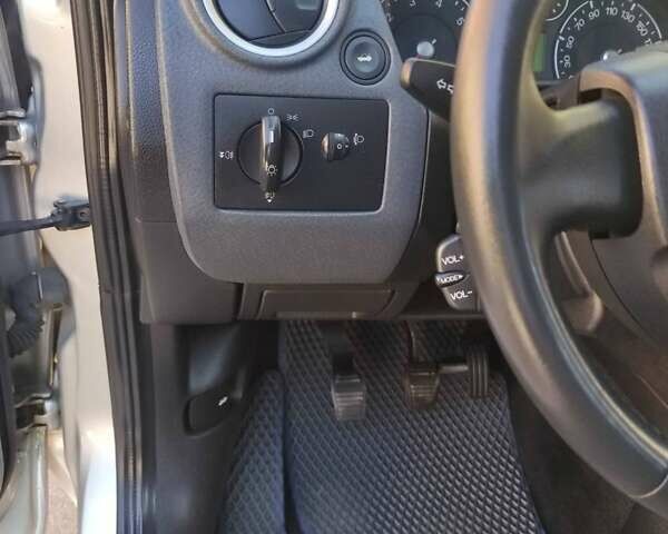 Серый Форд Фьюжн, объемом двигателя 1.39 л и пробегом 98 тыс. км за 6200 $, фото 17 на Automoto.ua