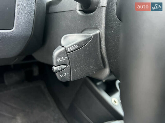 Серый Форд Фьюжн, объемом двигателя 1.6 л и пробегом 218 тыс. км за 6950 $, фото 46 на Automoto.ua